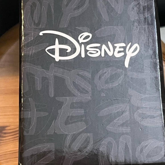 Mickey Mouse Disney Watch - Picture 2 of 6